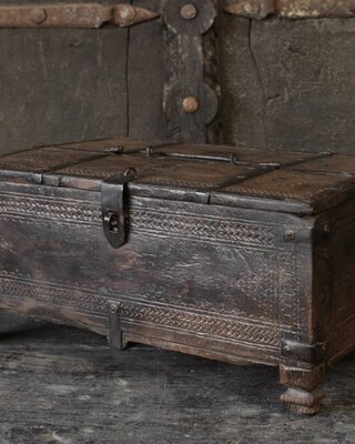 Be-Uniq Origineel oud Dauri kistje | India | H20 cm
