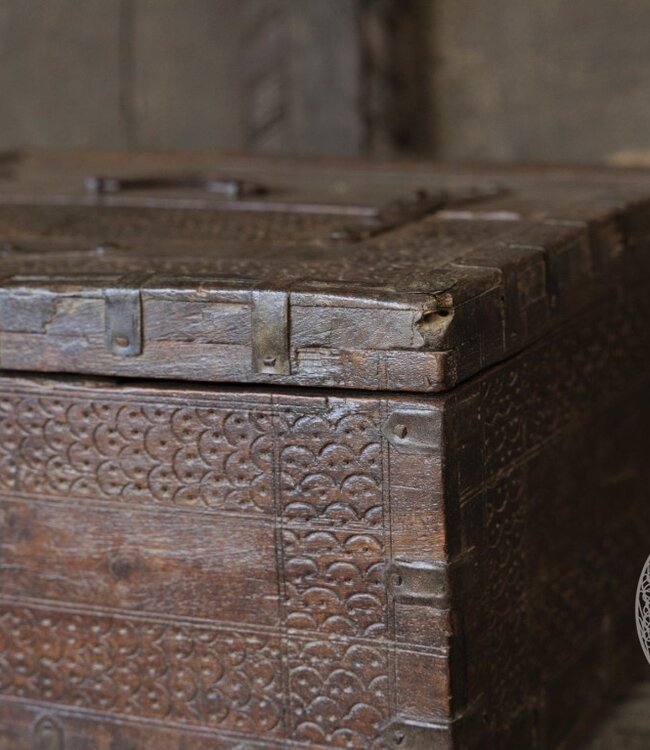 Be-Uniq Origineel oud Dauri kistje | India | H15