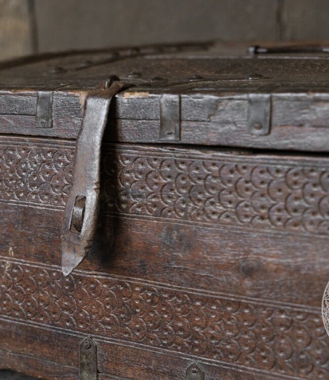 Be-Uniq Origineel oud Dauri kistje | India | H15