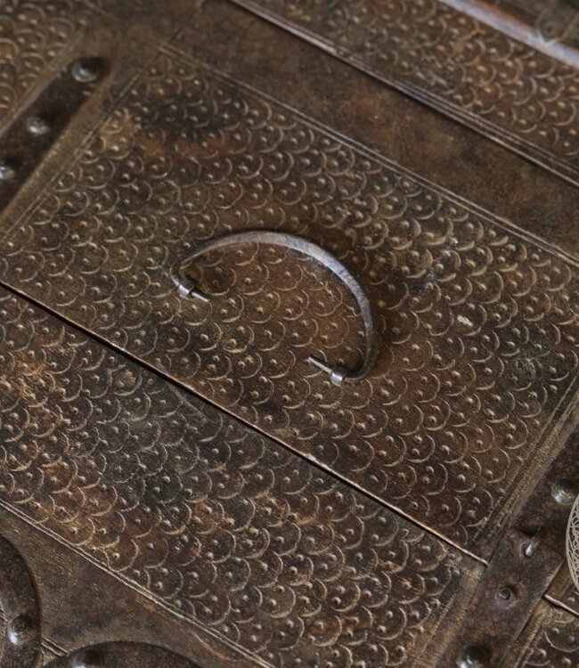 Be-Uniq Origineel oud Dauri kistje | India | H15