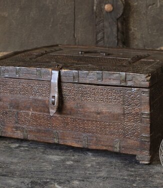 Be-Uniq Origineel oud Dauri kistje | India | H15