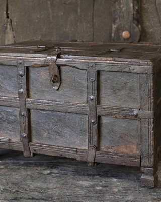 Be-Uniq Origineel oud Dauri kistje | India | H22 cm