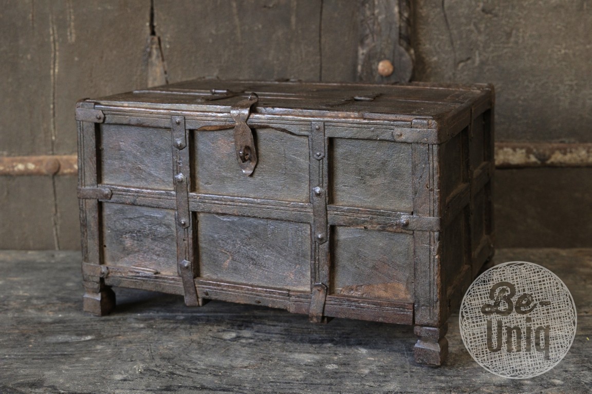 Be-Uniq Origineel oud Dauri kistje | India | H22 cm