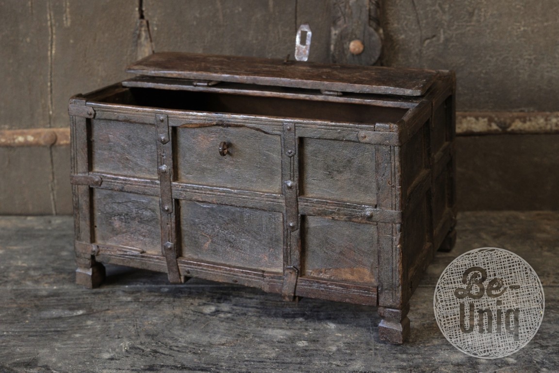 Be-Uniq Origineel oud Dauri kistje | India | H22 cm