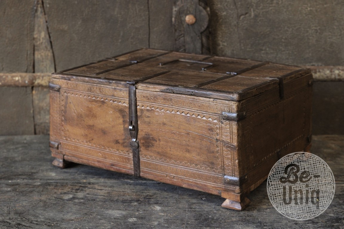 Be-Uniq Origineel oud Dauri kistje | India | H17 cm