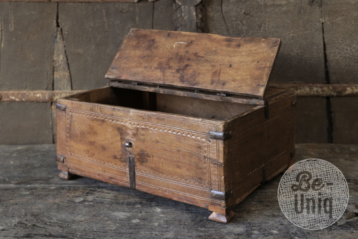 Be-Uniq Origineel oud Dauri kistje | India | H17 cm