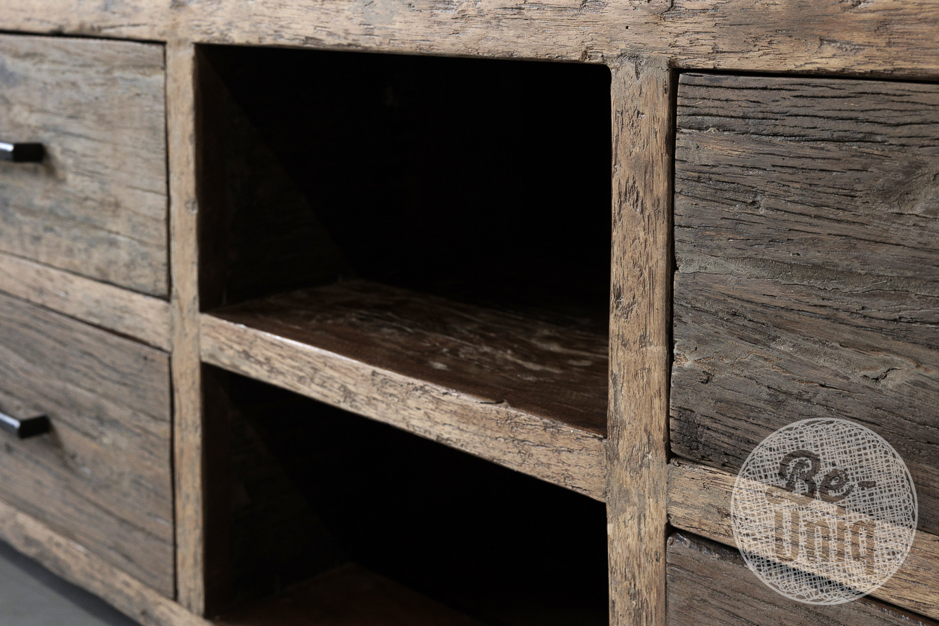 Be-Uniq TV-Dressoir | Oud Hout | Limited Edition | L160 cm