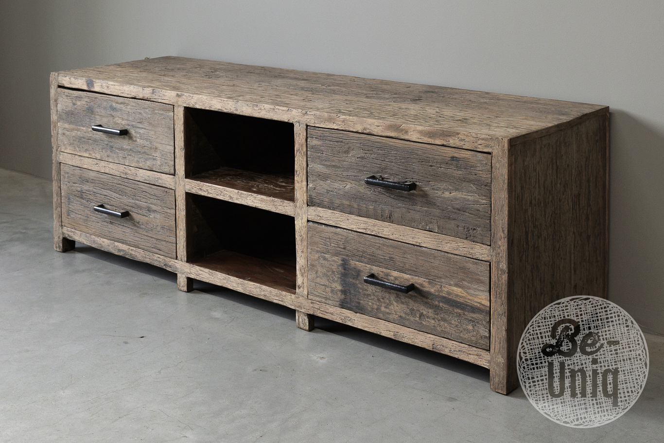 Be-Uniq TV-Dressoir | Oud Hout | Limited Edition | L160 cm