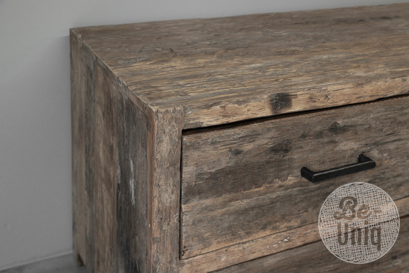 Be-Uniq TV-Dressoir | Oud Hout | Limited Edition | L160 cm