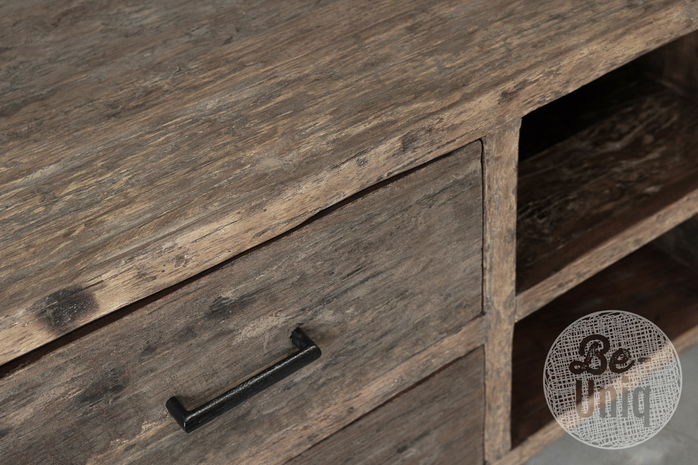 Be-Uniq TV-Dressoir | Oud Hout | Limited Edition | L160 cm