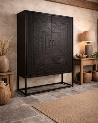 Rene Houtman Kast 2-Deurs Dallie Zwart Vierkant Houtsnijwerk - B140xD50xH180 Cm