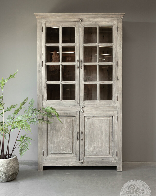 Be-Uniq Oude vitrinekast | India | H228 cm
