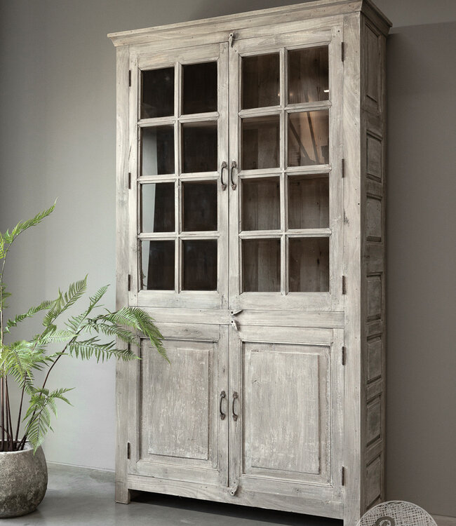 Be-Uniq Oude vitrinekast | India | H228 cm