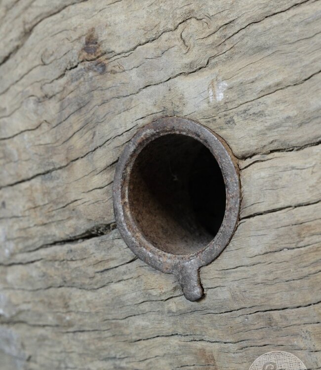 Be-Uniq Oud Wiel Op Standaard | H77 x B67 x D23 cm