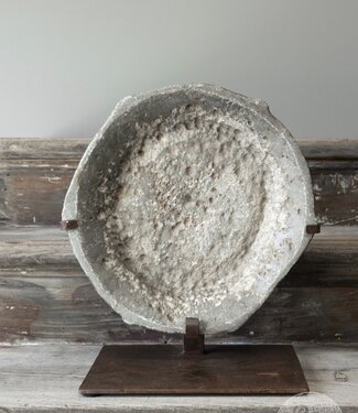 Be-Uniq Antieke Schaal Op Standaard | Marmer | H40 cm