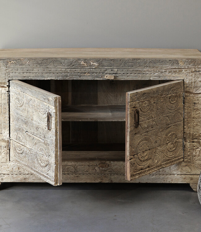 Be-Uniq Oud dressoir snijwerk | India | H78xB121xD40