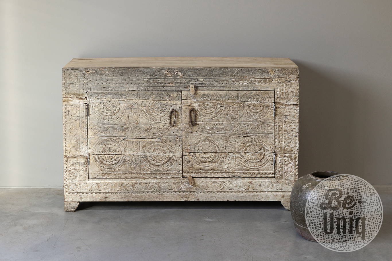Be-Uniq Oud dressoir snijwerk | India | H78xB121xD40