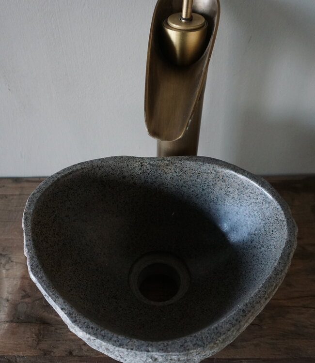 Rene Houtman Kleine Stenen Waskom + Spoelgat | H12,4 x B25 x D21 cm