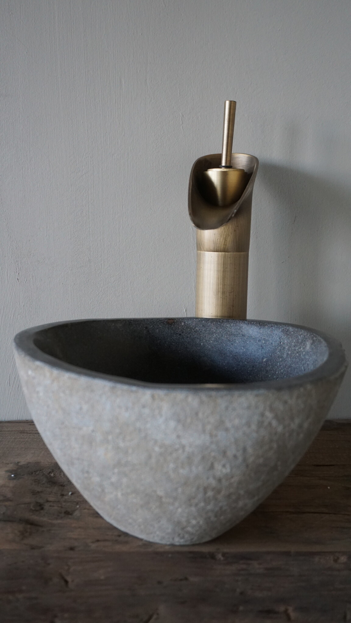 Rene Houtman Kleine Stenen Waskom + Spoelgat | Nr 2 | H13 x B24 x D22 cm