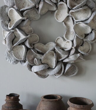 Rene Houtman Krans Badam | Zandsteen | D45 cm