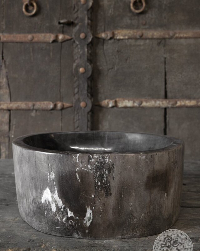 Be-Uniq Schaal | Versteend Hout | Indonesie | H15 x B37 x D33 cm