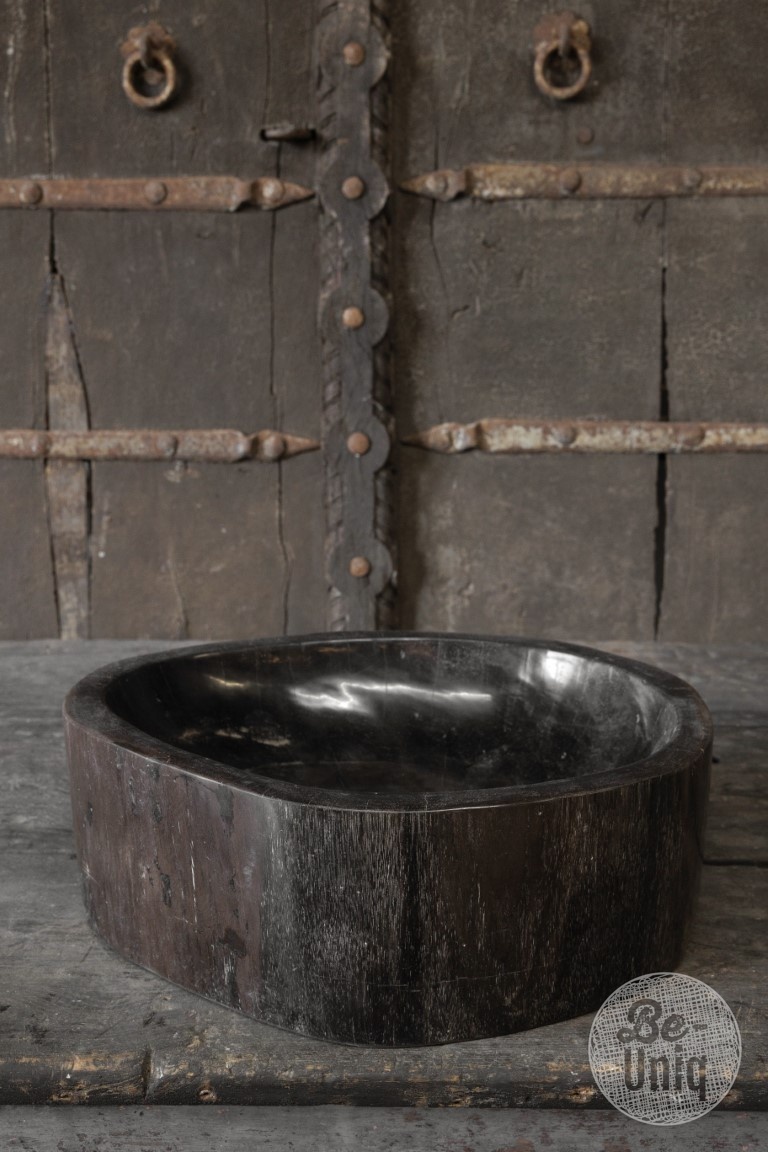 Be-Uniq Schaal | Versteend Hout | Indonesie | H13 x B38 x D33 cm