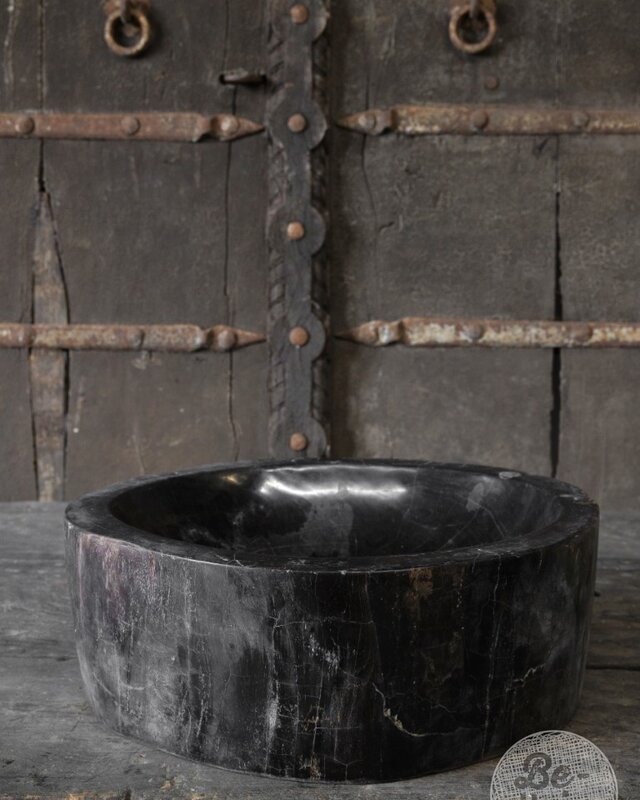 Be-Uniq Schaal | Versteend Hout | Indonesie | H14 x B38 x D34 cm