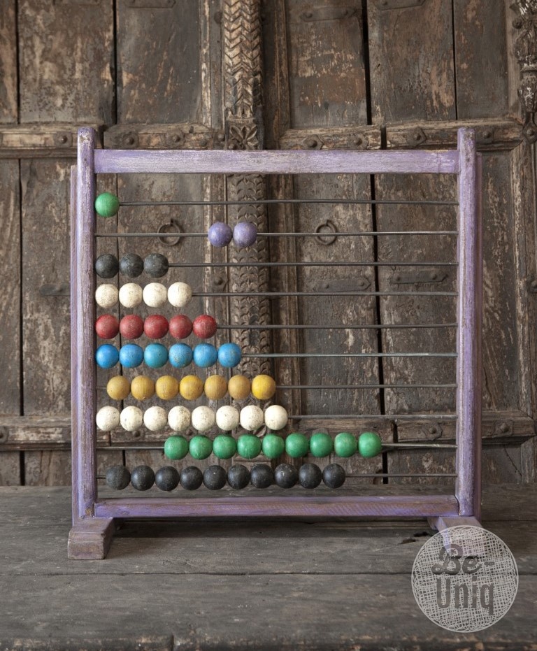 Be-Uniq Uniek Oud Telraam | Paars | H63 x B62 x D20 cm