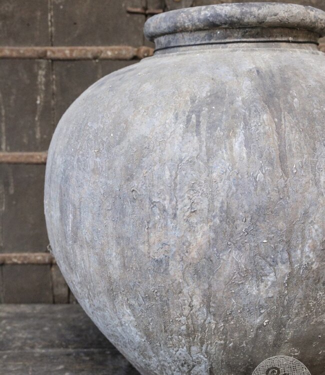 Be-Uniq Verweerde Indonesische Pot | H40 x D61 cm