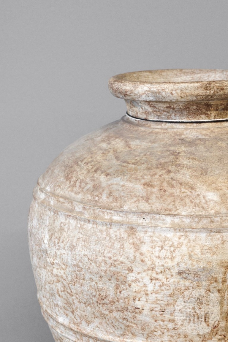 Be-Uniq Verweerde Indonesische Pot | H77 x D59 cm