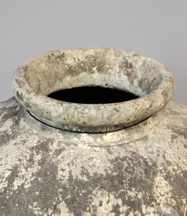 Be-Uniq Verweerde Indonesische Pot | H82 x D60 cm