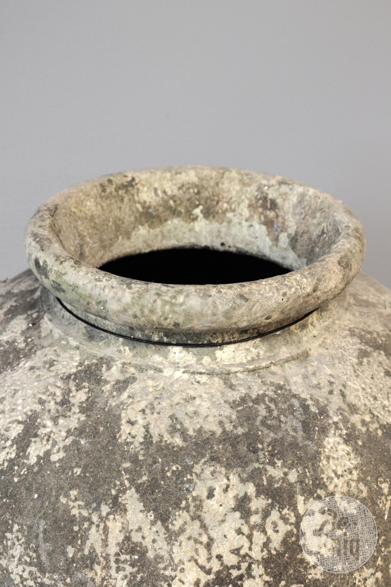 Be-Uniq Verweerde Indonesische Pot | H82 x D60 cm