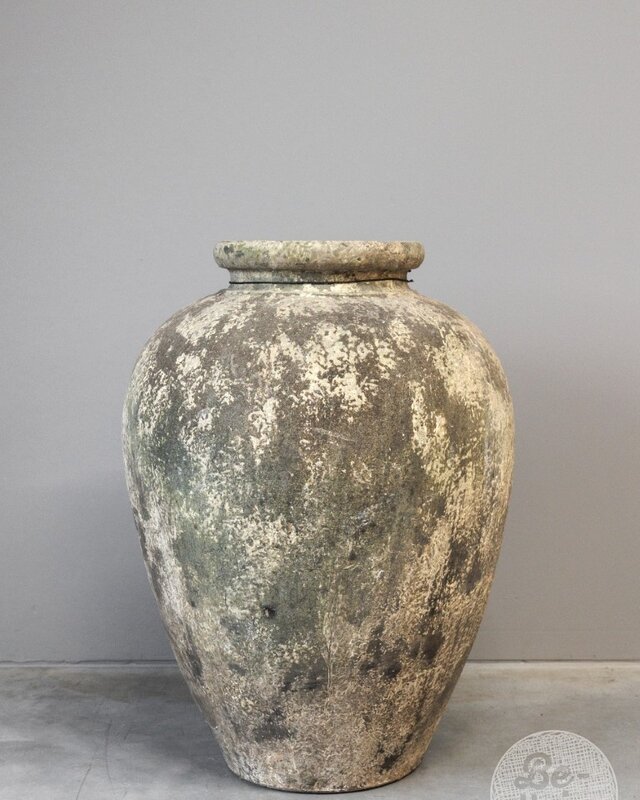 Be-Uniq Verweerde Indonesische Pot | H82 x D60 cm