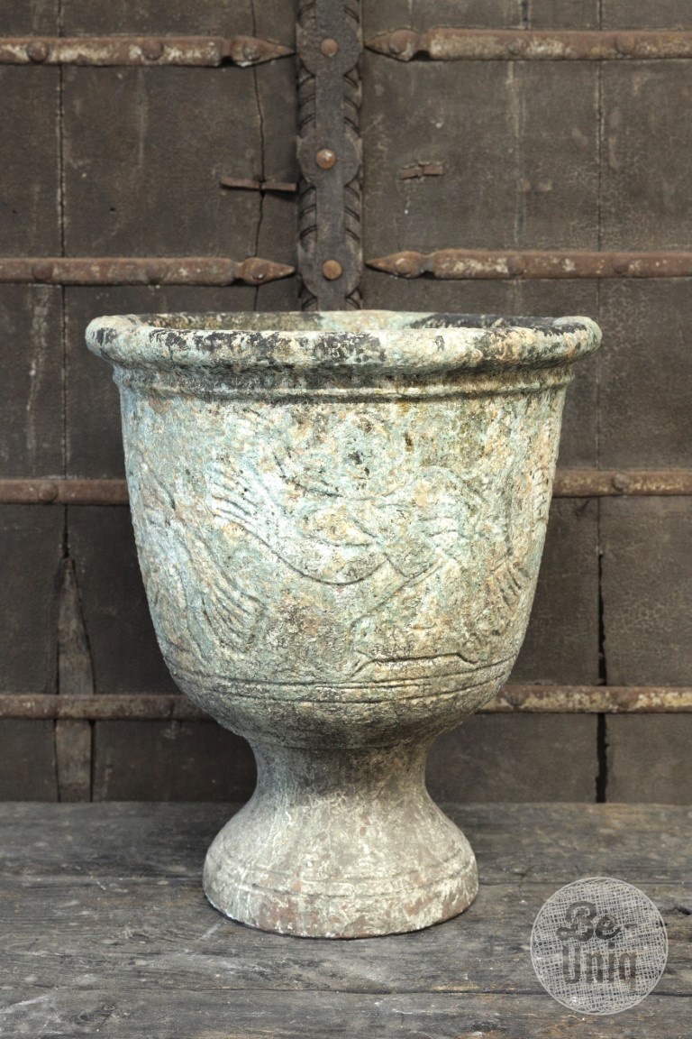 Be-Uniq Verweerde Indonesische Pot | H57 x D49 cm