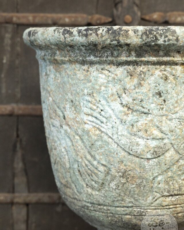 Be-Uniq Verweerde Indonesische Pot | H57 x D49 cm