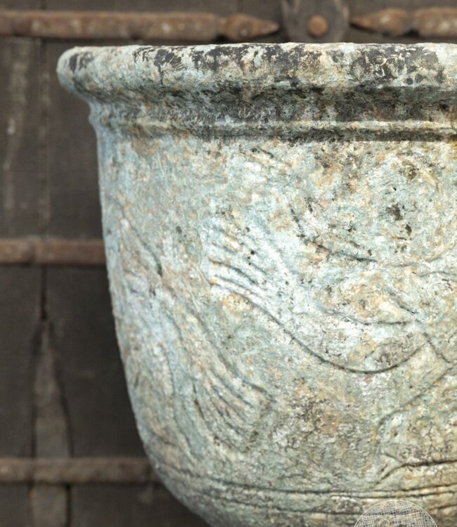 Be-Uniq Verweerde Indonesische Pot | H57 x D49 cm