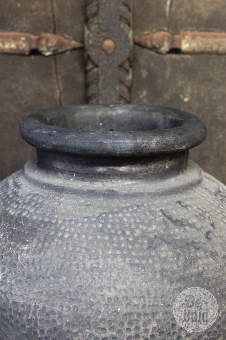Be-Uniq Verweerde Indonesische Pot | H79 x D42 cm