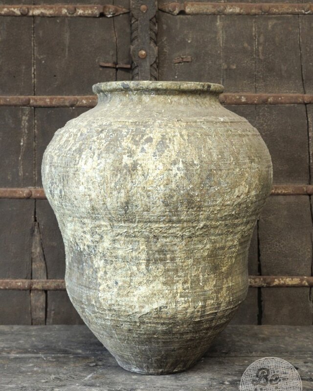 Be-Uniq Verweerde Indonesische Pot | H62 x D50 cm