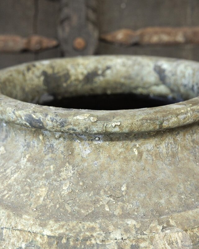 Be-Uniq Verweerde Indonesische Pot | H62 x D50 cm