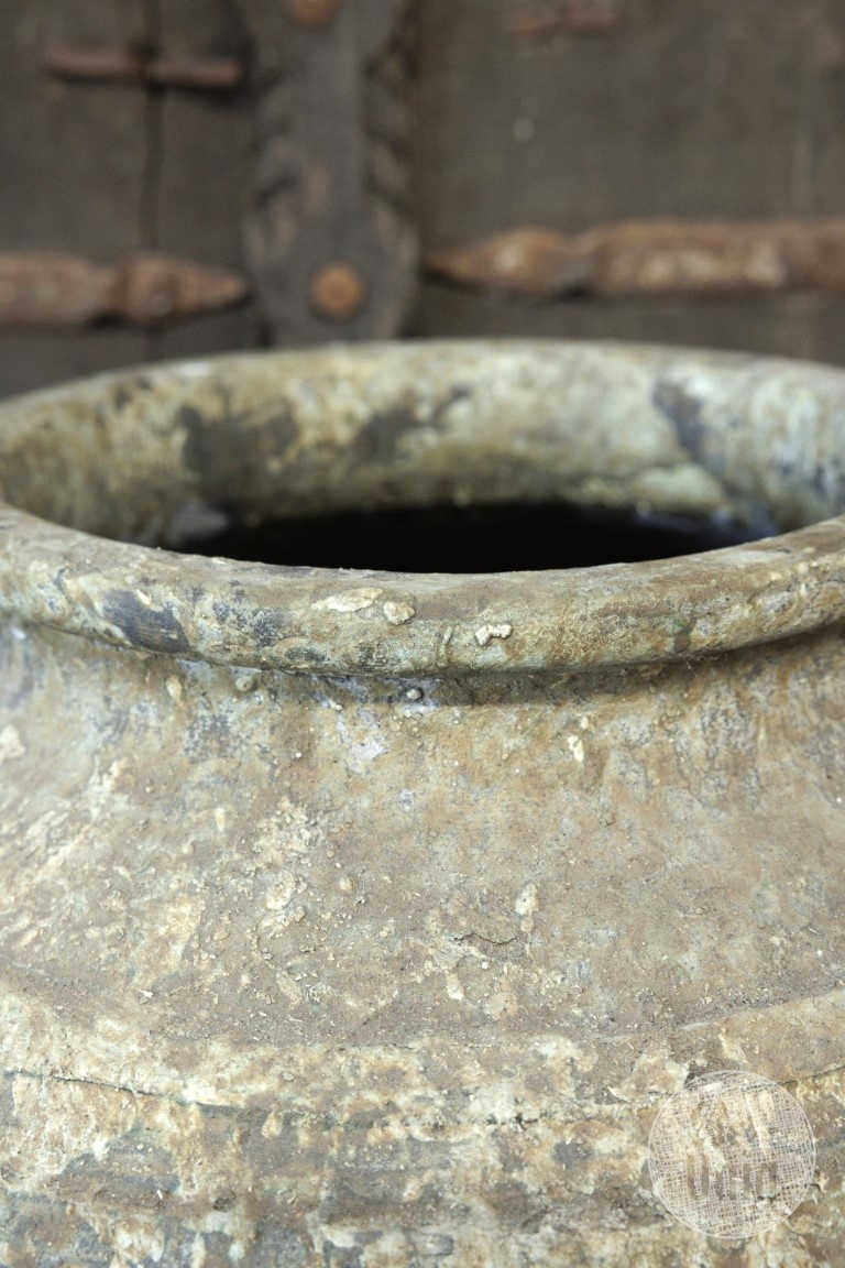 Be-Uniq Verweerde Indonesische Pot | H62 x D50 cm