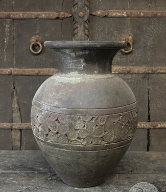 Be-Uniq Verweerde Indonesische Pot | H49 x D36 cm