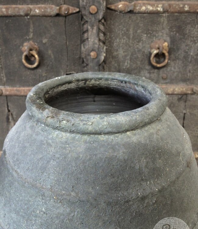 Be-Uniq Verweerde Indonesische Pot | H50 x D40 cm