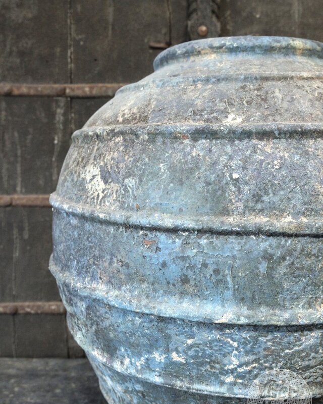 Be-Uniq Verweerde Indonesische Pot | H60 x D56 cm