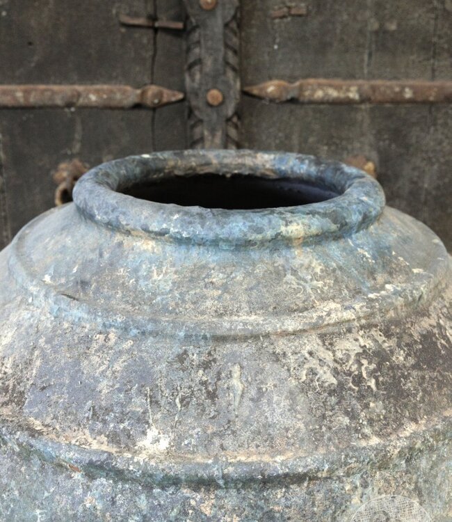 Be-Uniq Verweerde Indonesische Pot | H60 x D56 cm