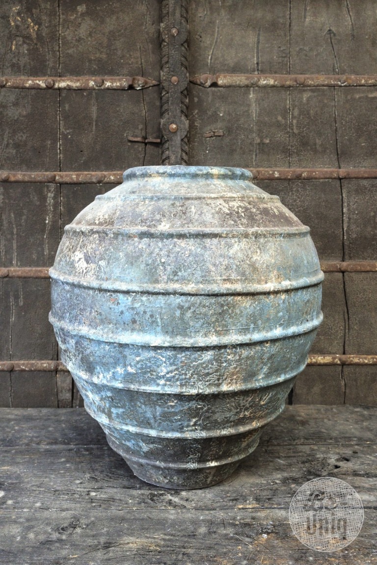Be-Uniq Verweerde Indonesische Pot | H60 x D56 cm