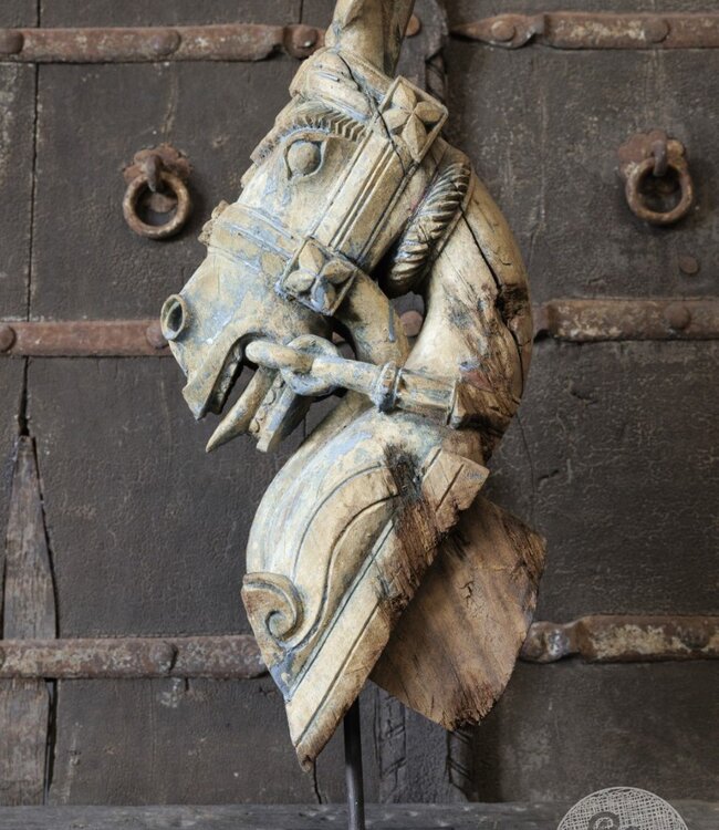 Be-Uniq Antiek Paard Op Standaard | H58 x B16 x D25 cm