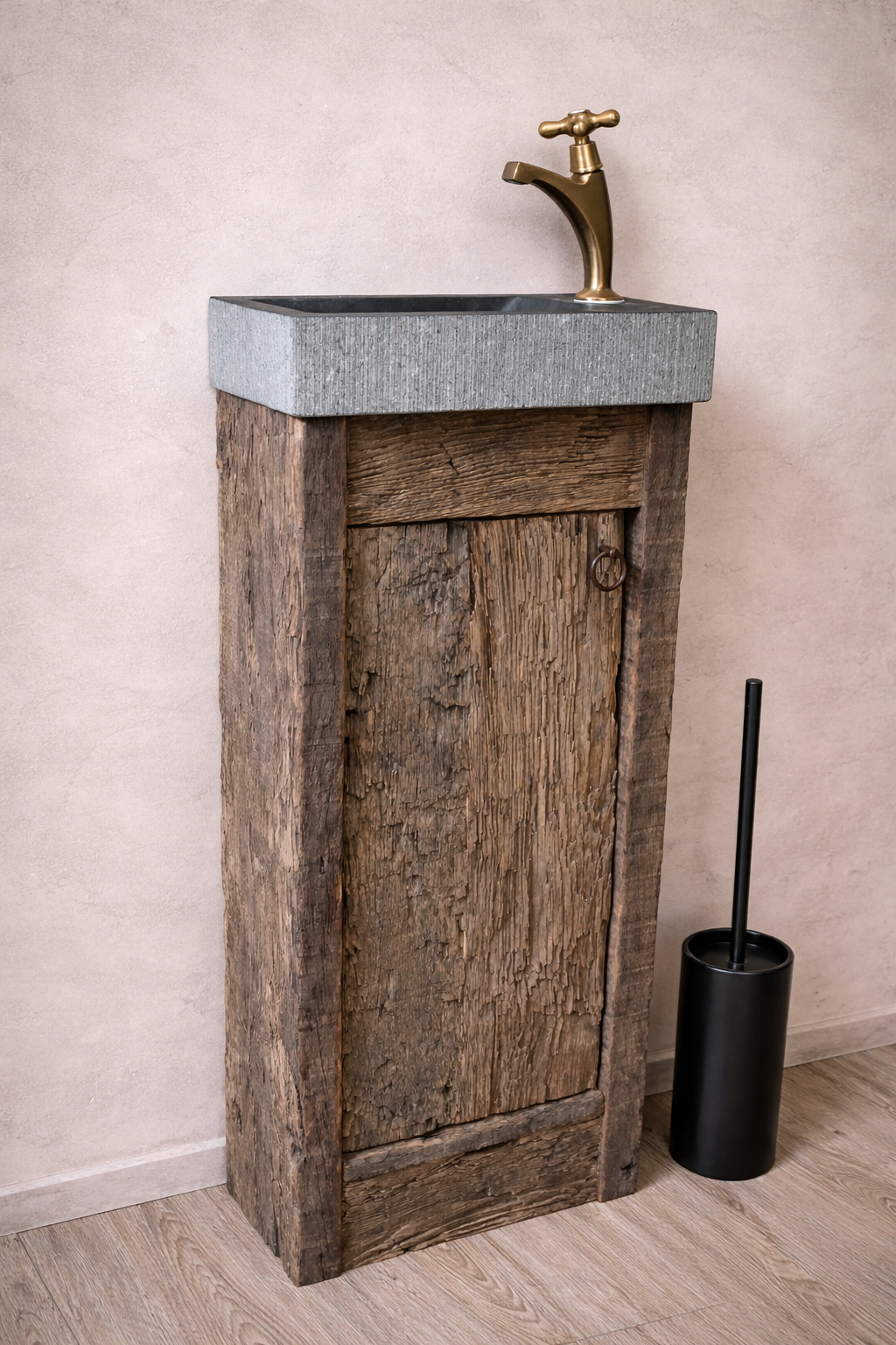 Rene Houtman Oud Eikenhouten Geborsteld Toiletmeubel 1 deur + Gefrijnde Fontein