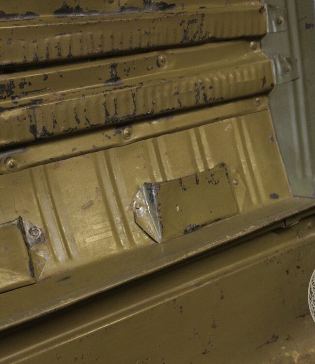 Be-Uniq Oude Metalen Koffer | India | H27 x B59 x D39 cm