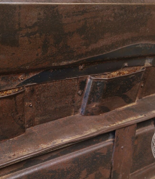 Be-Uniq Oude Metalen Koffer | India | H25 x B71 x D39 cm