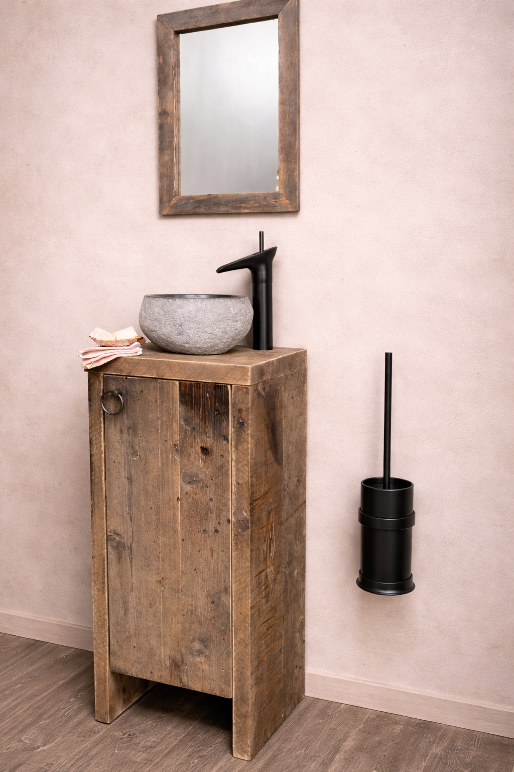 Rene Houtman Toiletmeubel Jur Oude Wagondelen H90xB40 cm
